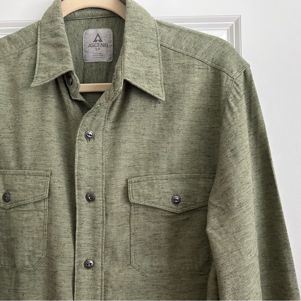 Green Heathered Long Sleeve Button Down Shirt - Outdoor Fishing Hiking Fall